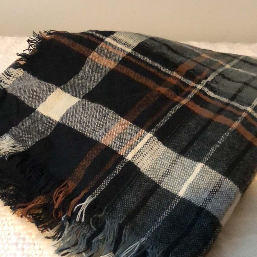 Sweater Scarf - Picture 2 of 2